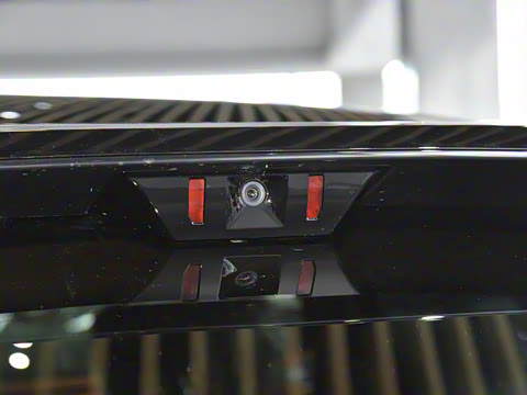 2025�� 825 Max��