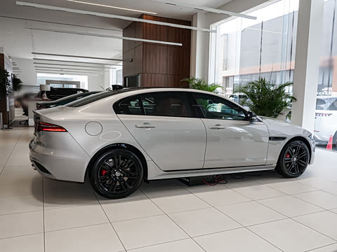 2025�� 2.0T 250PS R-DYNAMIC 90�����ذ�