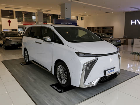 2023�� ���ٰ� 762