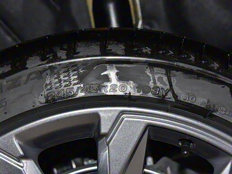 2025�� allroad quattro ̽���� 55 TFSI ����ԽҰ��