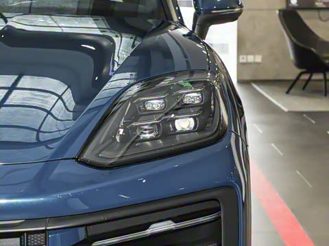 2025�� Cayenne 3.0T ���۰�