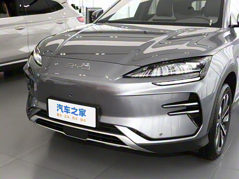 2025�� EV 520km �����