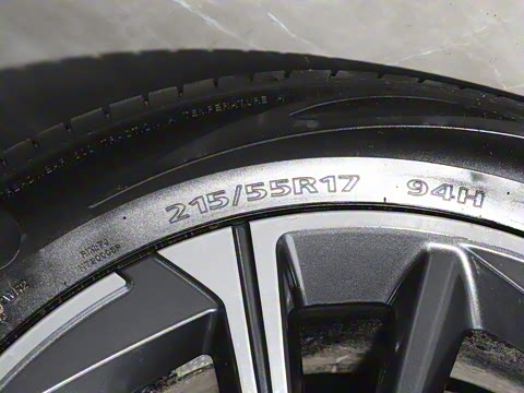 2025�� 70 ����� 53.7kWh