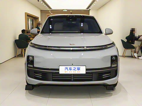 2025�� Ultra ���ܻ��°�