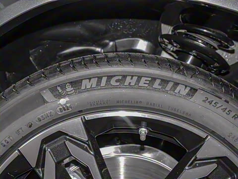 2024�� sDrive25i M�˶���װ