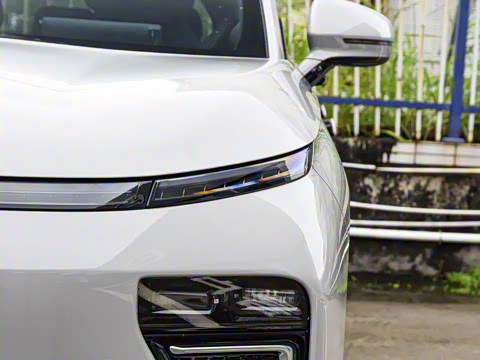 2025�� ���� 240 Pro�������ٸ�����ʻ