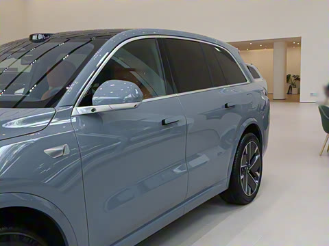 2025�� Ultra ���ܻ��°�