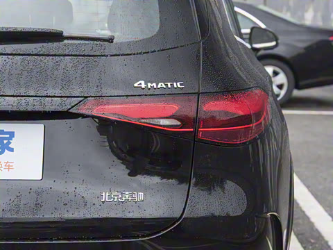 2025�� GLC 260 L 4MATIC ������