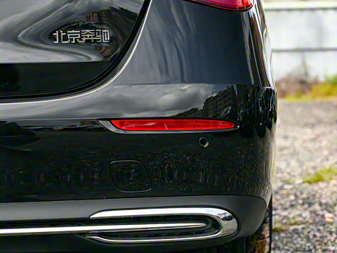 2025�� E 300 L ������