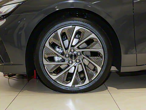 2025�� 2.0T ���ݻ춯��