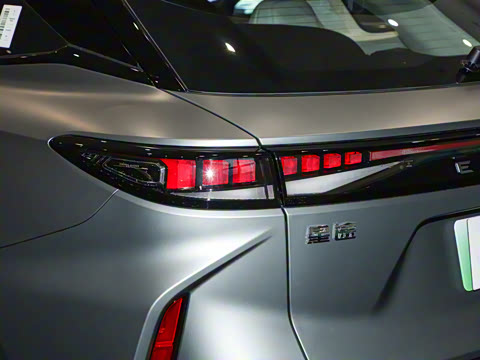 2025�� 210��������Pro����