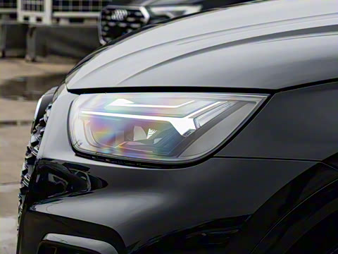 2025�� 40 TFSI ����������