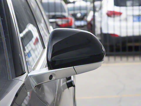 2025�� Ultra ���ܻ��°�