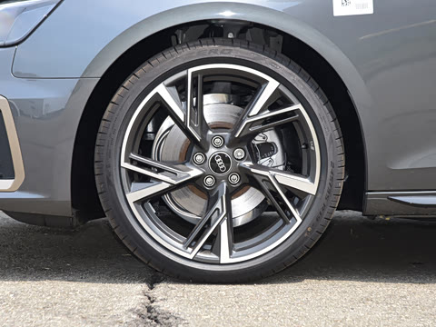 2024�� 40 TFSI quattro RS�׼�ȼ����