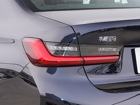 2025�� 325i M�˶���װ