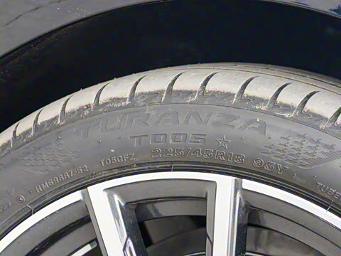 2025�� 325Li M�˶���װ