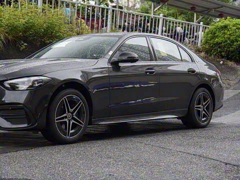 2024�� �Ŀ��� C 260 L �ҹ�˶���