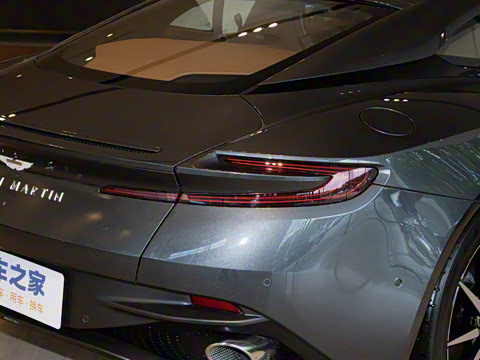 2023�� 4.0T V8 Coupe