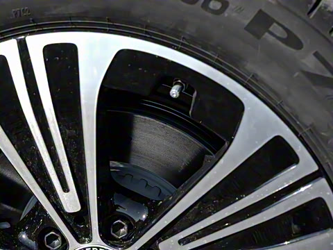 2025�� E 260 L �˶���