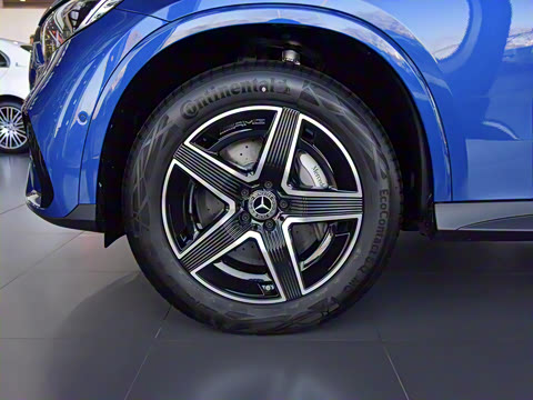 2025�� GLC 260 4MATIC ����SUV