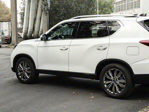 2025�� 2.2T  �����콢�� 5�� ����