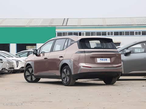 2023�� Plus 610 ������