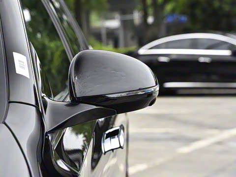 2024�� �Ŀ� E 300 L ������