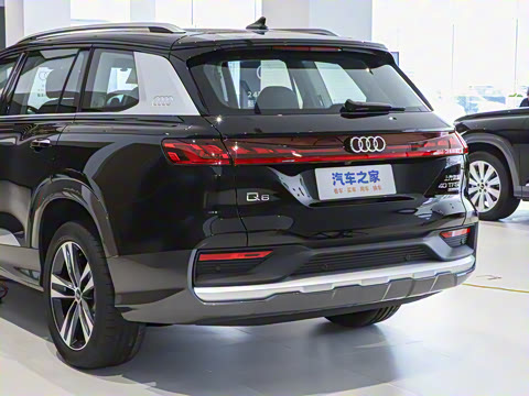 2025�� 40 TFSI quattro ����� ������װ 7��