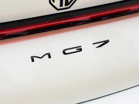 2025�� 2.0T 405 AT������