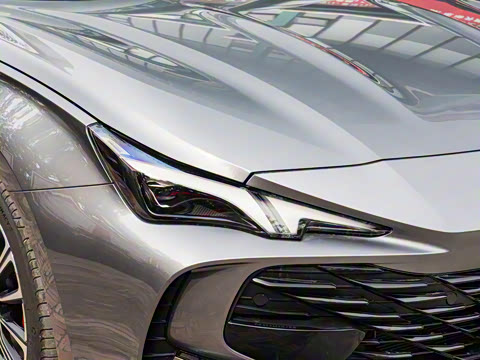 2025�� 2.0T 405 AT������