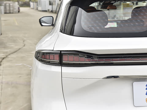 2025�� ���Ĵ� UItra 2.0T ������ �ǻ۾�����