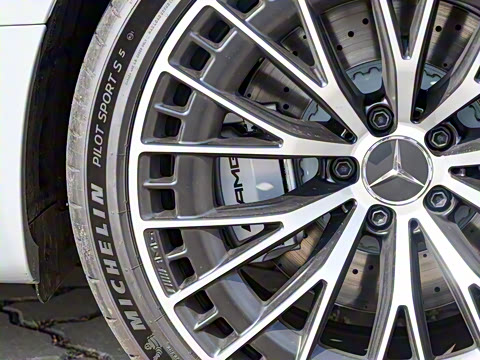 2024�� AMG CLE 53 4MATIC+ ���ܳ�