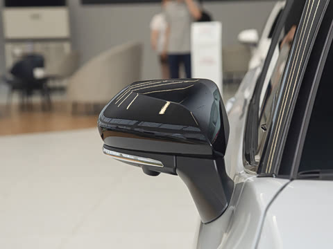 2024�� ˫�� 2.0HXS �˶�Plus��