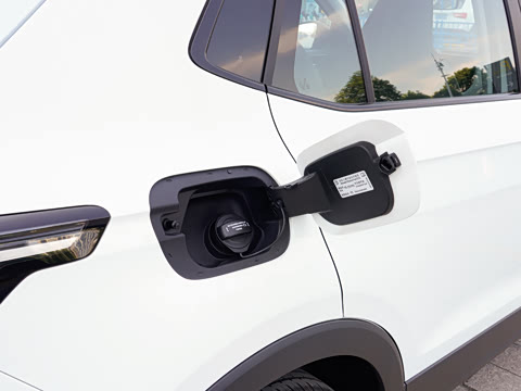 2025�� ���� 300TSI �����