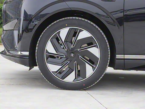 2025�� 636Max�Ǽݰ� 6��