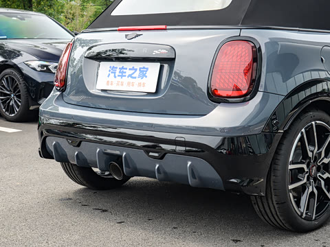 2025�� JOHN COOPER WORKS CABRIO