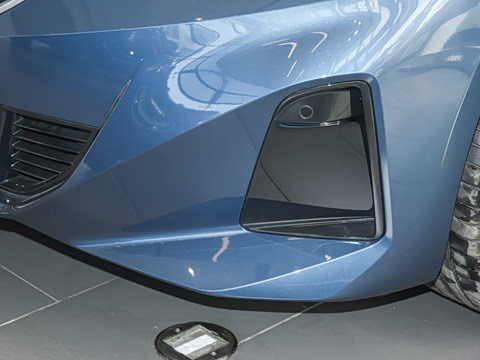 2025�� eDrive 35 L