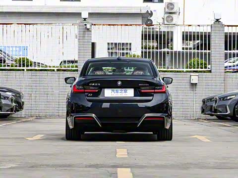 2024�� eDrive 40 L ��ҹ�˶���װ