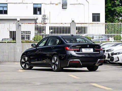 2024�� eDrive 40 L ��ҹ�˶���װ