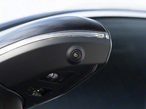 2025�� GLC 260 L 4MATIC ������