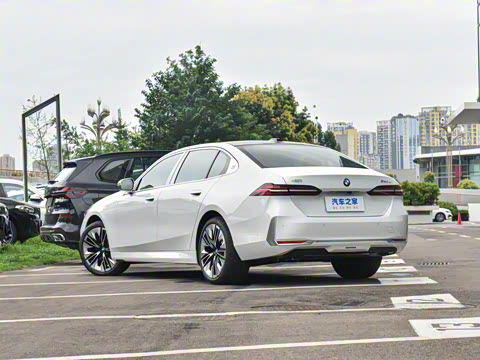 2024�� 530Li ������ ������װ