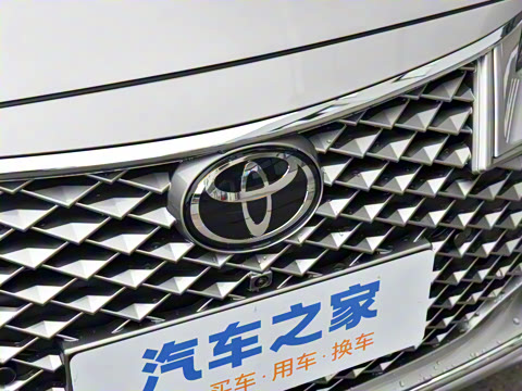 2024�� ˫�� 2.5L XLE����