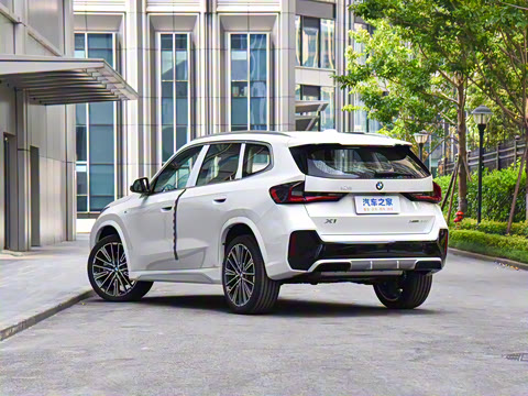 2023�� xDrive25Li M�˶���װ