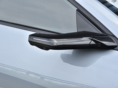 2025�� �Ŀ� Ultra���̰�