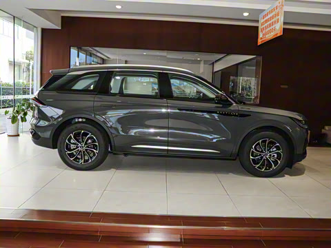 2025�� 2.0T ����������