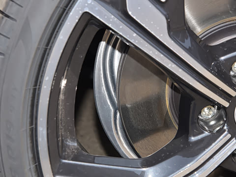 2024�� 40 TFSI ����������(��ҹ��)