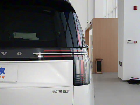 2025�� Ultra ����