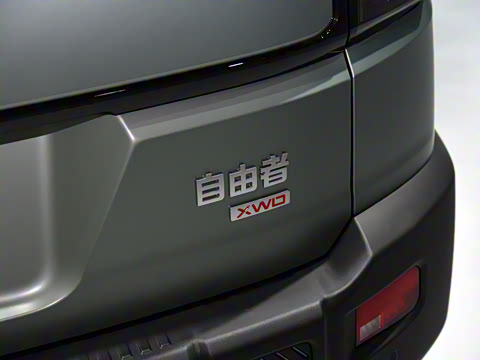 2025�� 2.0TD XWD����