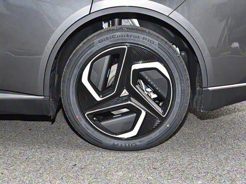 2025�� 530UltraǬ���Ǽ�ADS SE�����