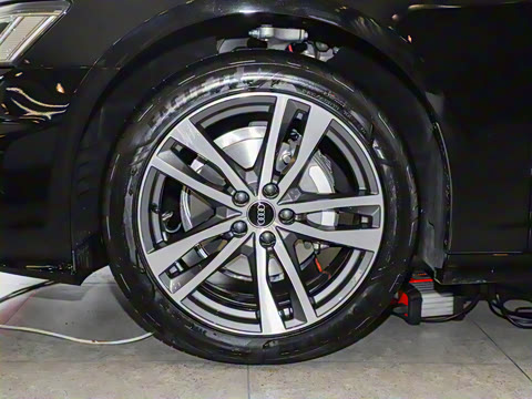 2025�� �Ŀ� 40 TFSI ����������